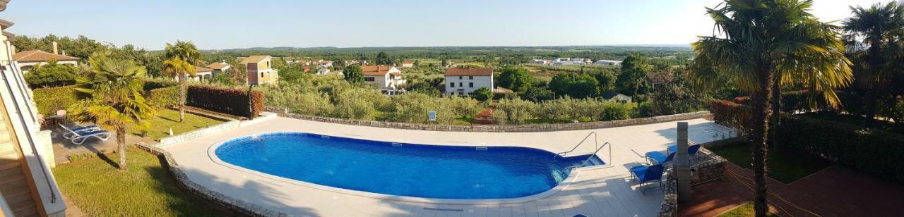 Holiday Home Marina Kaštelir Екстериор снимка