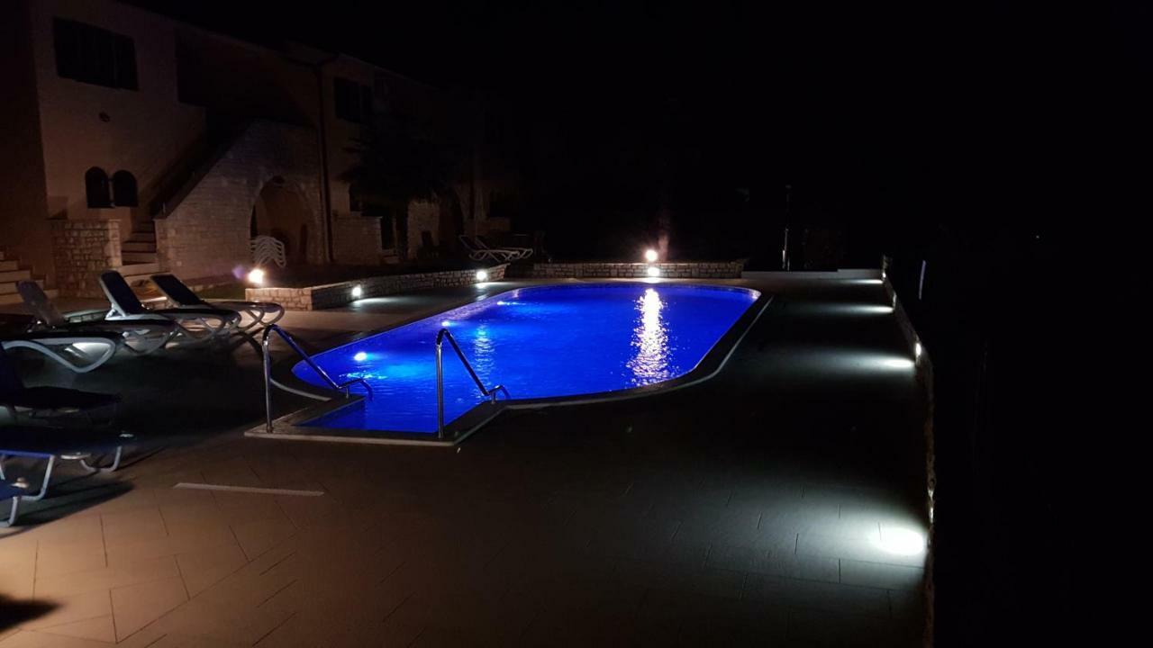 Holiday Home Marina Kaštelir Екстериор снимка