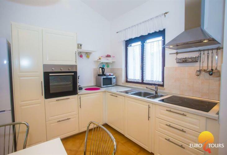Holiday Home Marina Kaštelir Екстериор снимка