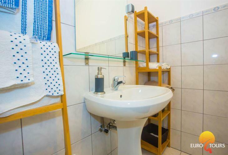 Holiday Home Marina Kaštelir Екстериор снимка