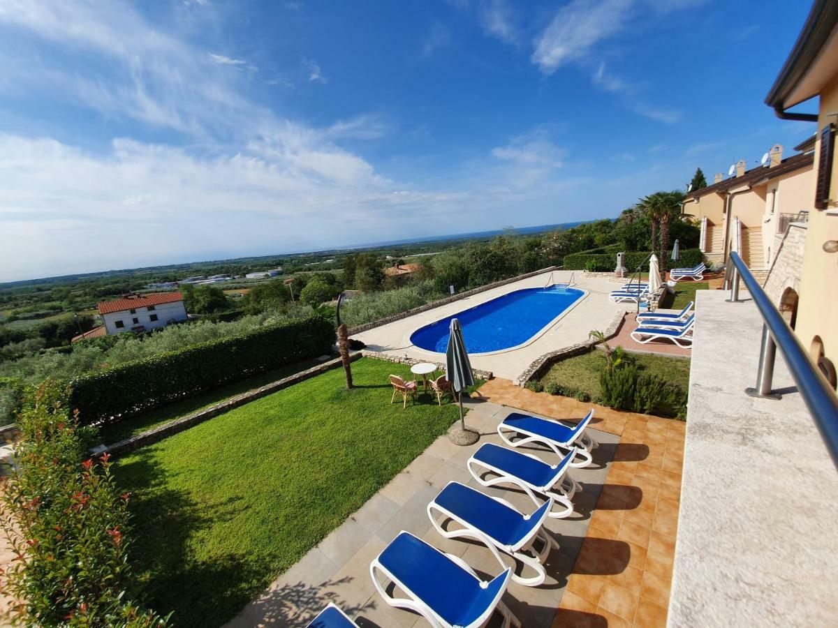 Holiday Home Marina Kaštelir Екстериор снимка